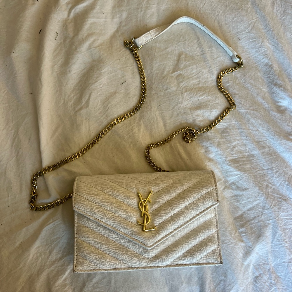 Nordstrom White and Gold Crossbody Bag with Quilted Design